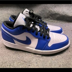 Jordan 1 Low Royal